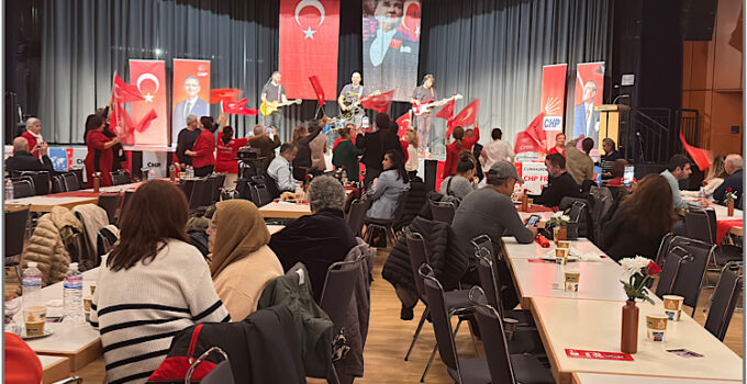 Frankfurt’ta Cumhuriyetin 102. Yılı Coşkuyla Kutlandı!