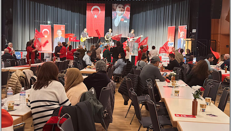 Frankfurt’ta Cumhuriyetin 102. Yılı Coşkuyla Kutlandı!