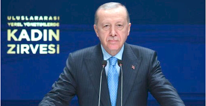 Cumhurbaşkanı Erdoğan: “Ülkemizdeki kadınlar anayasal haklarını uzun yıllar kullanamadı”