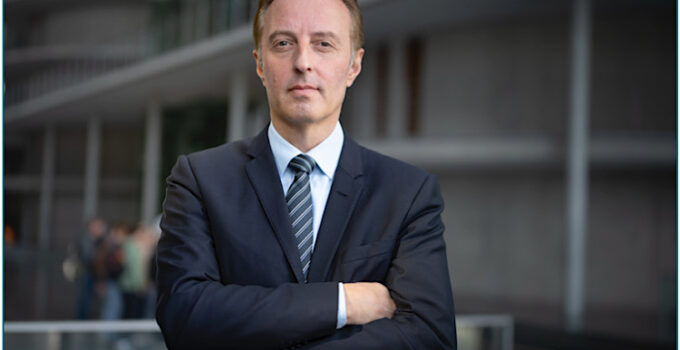 SPD’li Karaahmetoğlu’ndan Almanya’daki Şiddet İçeren Gösterilere Tepki!..