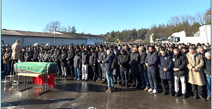 DİTİB Beyazıt Cami Eski Başkanı Murat Zeytinoğlu Son Yolculuğuna Uğurlandı