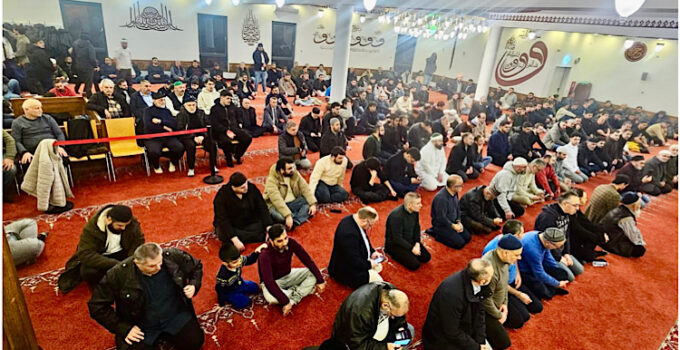 Essen Ayasofya Camii’nde Enderun Usulü Teravih Coşkusu