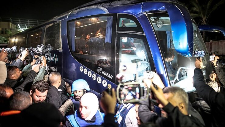 İsrail, Refah Sınır Kapısı’ndan sadece 12 Filistinlinin Gazze’ye dönüşüne izin verdi