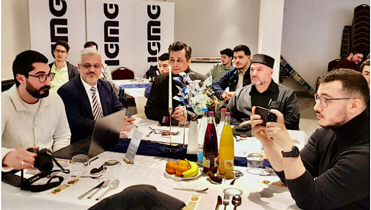 IGMG RNS Bölgesi’nde Üniversiteli Gençler İftarda Buluştu