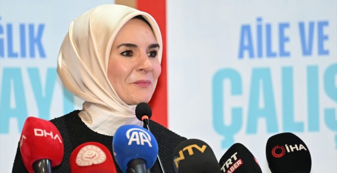 Bakan Göktaş: ‘15 yaş altına koruma: Sosyal ağlara sıkı düzenleme geliyor’