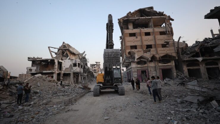 Gazze’deki soykırımla kaybolan 11 bin 200 kişiyi bulmak için kurulan ekip çalışmalara başladı