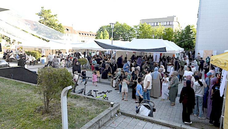 Offenbach Mevlana Camii’nin Dört Günlük ‘Aileler Günü’ Şöleni Dua ile Tamamlandı