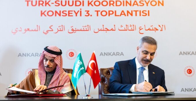 Türkiye ve Suudi Arabistan arasında vize muafiyetine ilişkin anlaşma imzalandı