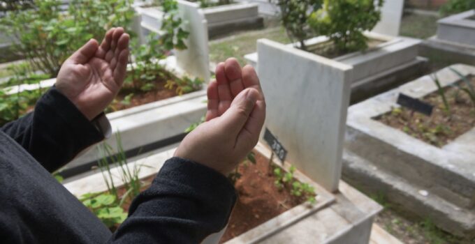 Almanya’da Cenaze Skandalı: Müslüman Kadının Naaşı Yakıldı