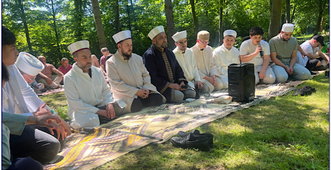 Köln’de Müslümanlar Mezarlıklara Koştu!..