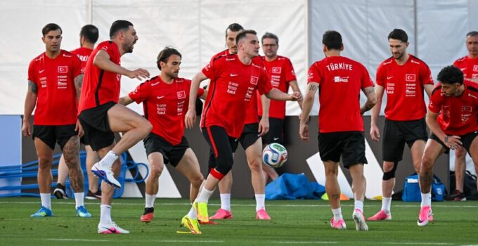 A Milli Futbol Takımı, Dünya Kupası’nda ilk maçında Avustralya karşısında