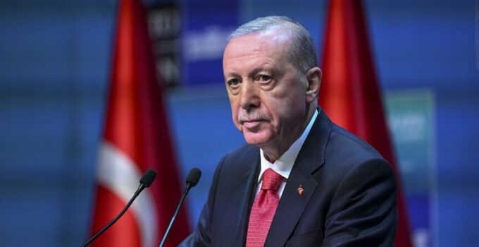 Cumhurbaşkanı Erdoğan, NATO zirvesinin ‘başarıyla’ sona erdiğini belirterek Türkiye’nin savunma kapasitesini vurguladı.