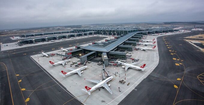 Türkiye bu yıl hava yoluyla 259 milyona yakın yolcu taşımayı hedefliyor