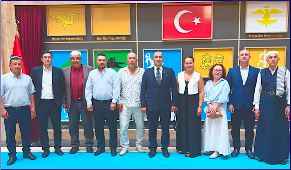 Türk Dünyası Antalya Dayanışma Birliği’nden İl Emniyet Müdürü Zaimoğlu’na Ziyaret