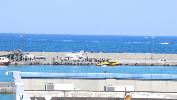 KKTC’nin Girne Limanı’ndan ayrılan feribotun alabora olması sonucu 7 kişi hayatını kaybetti