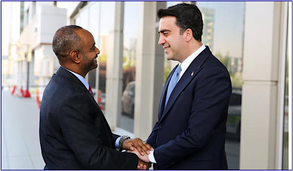 Türkiye Mezunu Bakan Nur, Somali Meclis Başkanı Seçildi