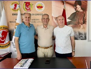 KONAD Başkanı Özcan: “Türk Toplumu Yabancı Düşmanlığına Karşı Tedbirli Olmalı”
