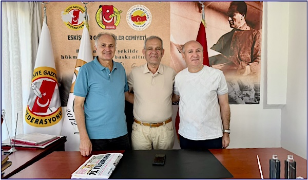 KONAD Başkanı Özcan: “Türk Toplumu Yabancı Düşmanlığına Karşı Tedbirli Olmalı”