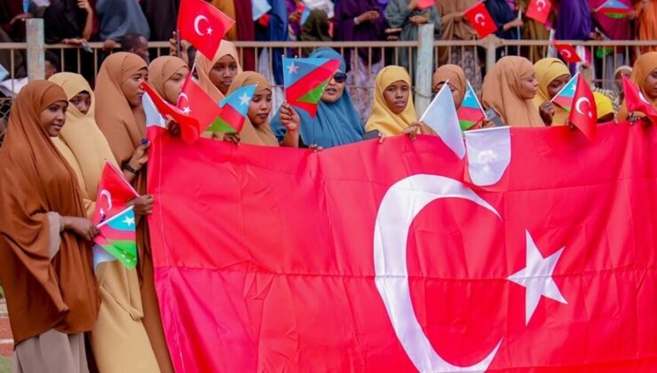 Somali’de Türkiye’ye destek gösterileri düzenlendi