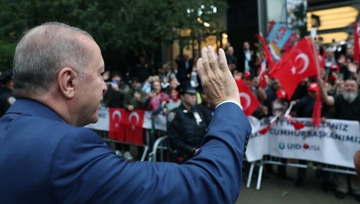 Cumhurbaşkanı Erdoğan, ABD’deki Türkevi’ne girişinde sevgi gösterileriyle karşılandı
