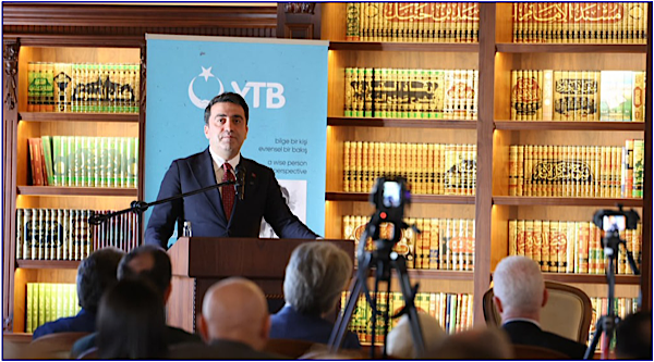 Bilge Bir Kişi, Evrensel Bir Bakış Fethi Gemuhluoğlu Kitabı Tanıtım Programı Yapıldı